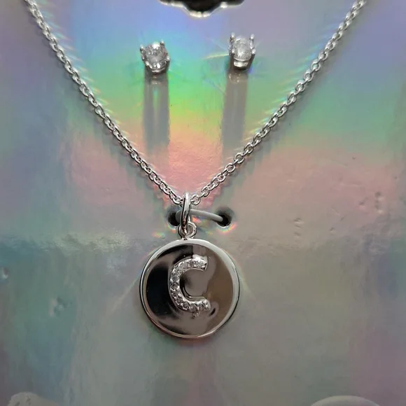 Unwritten "C" initial Necklace - Picture 3 of 4